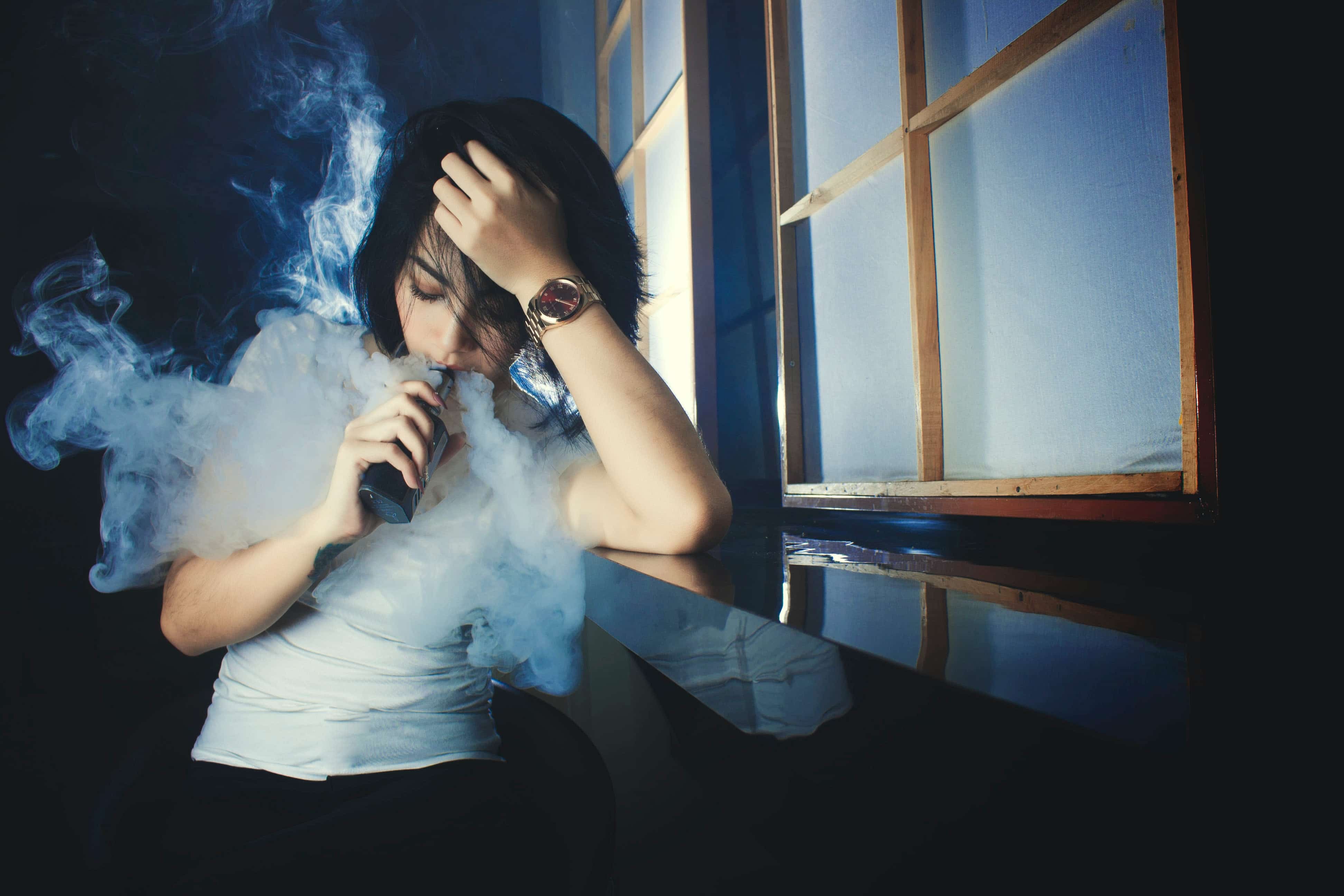 The Complete Guide to E-Cigs and Why They’re Just as Bad as Smoking